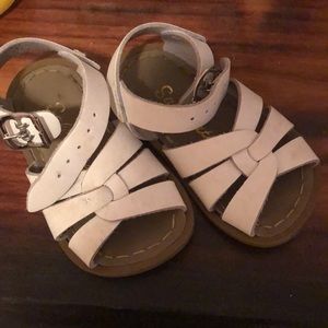 White hoy saltwater sandals